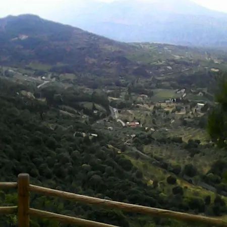 Casa Sacu, Tra Mare E Montagna Lejlighed *